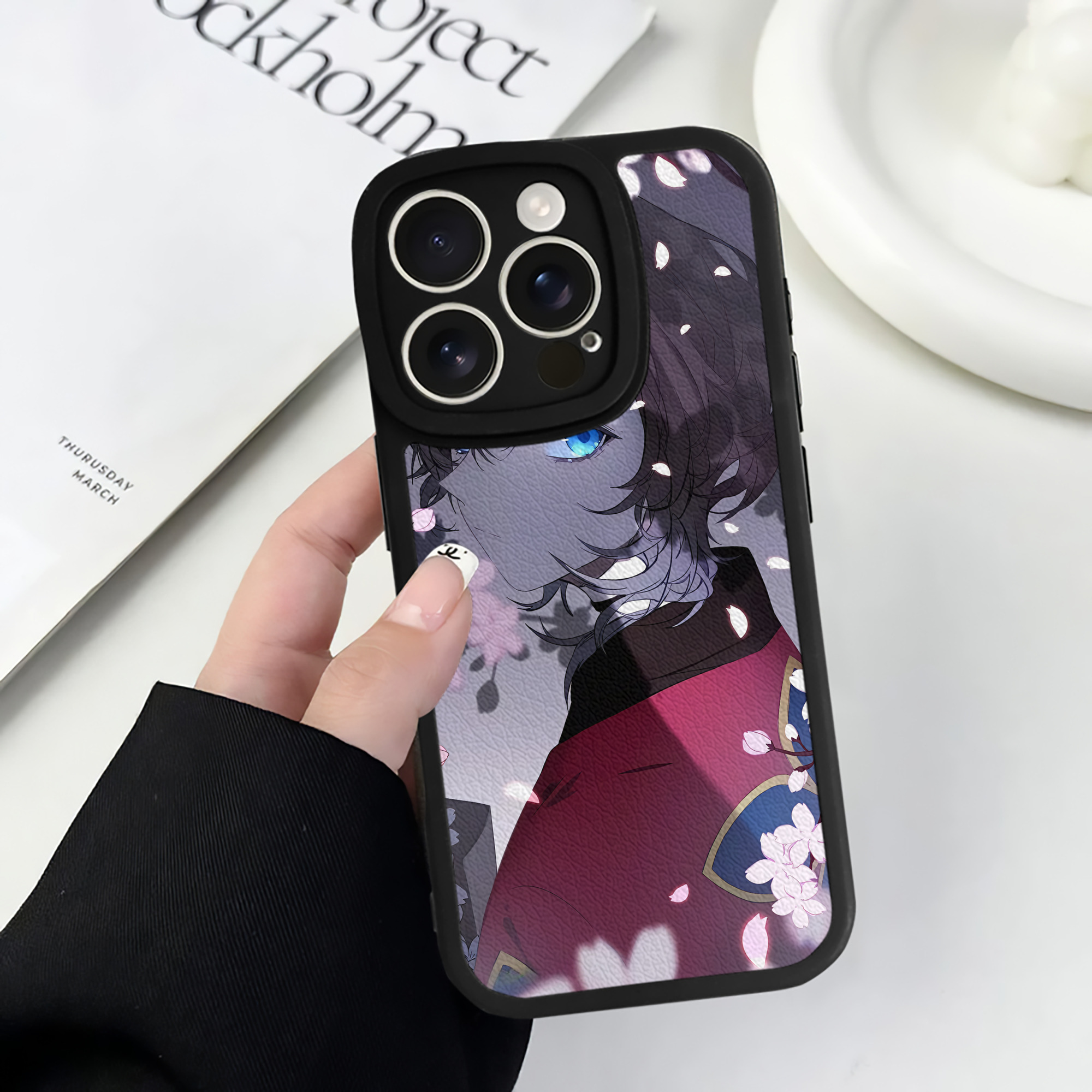 （画像用） 文豪ストレイドッグス Bungo Stray Dogs 【iPhone 16シリーズ対応】シリコンスマホケース（レザー調） 材質：シリコン